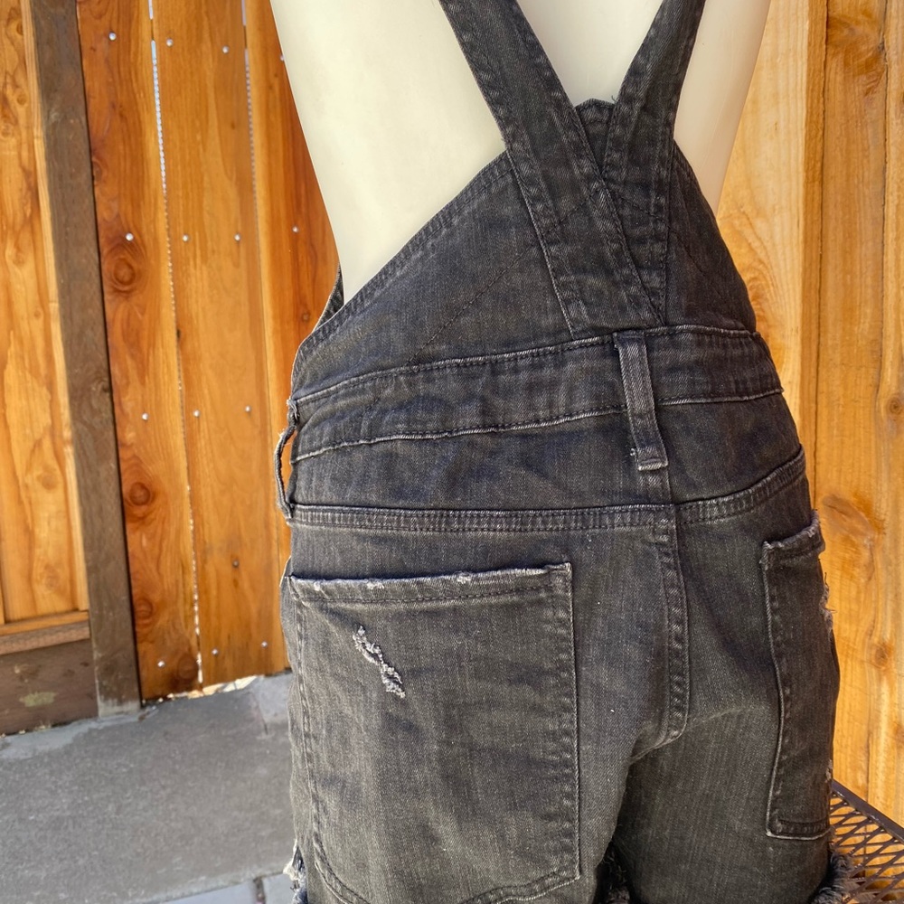 Black Overall Shorts - Picture 10 of 11